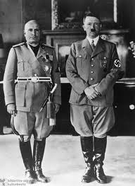 Benito Mussolini si Adolf Hitler